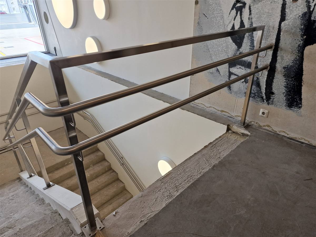 Livemet OÜ - Tallinna Lennujaam metallkonstruktsioonid